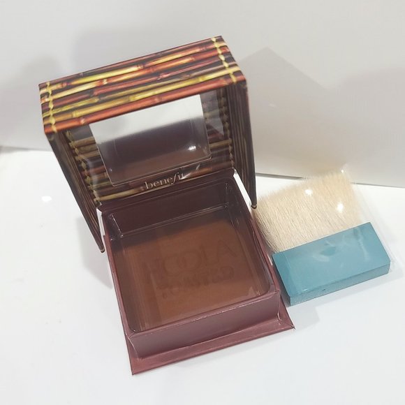 SALE! ✅ Benefit Cosmetics #HOOLA TOASTED Matte Bronzer ✨ BNIB - Picture 4 of 9